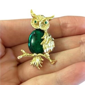 Gerrys Gold Green Jelly Belly Owl Brooch